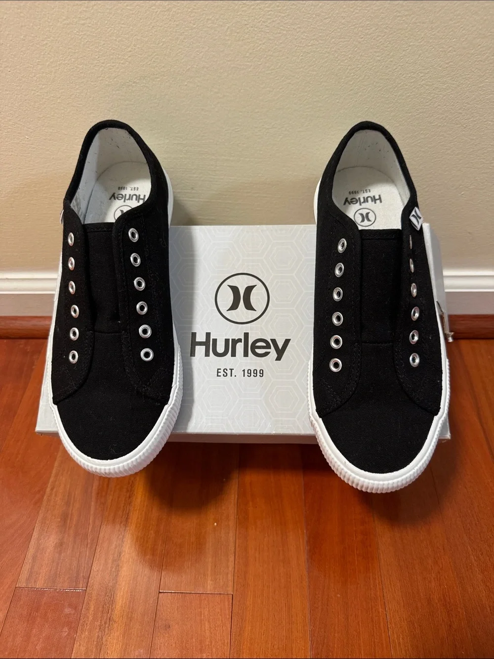 Hurley Black Slip-On Low-Top Sneakers with White Sole (NWOT)